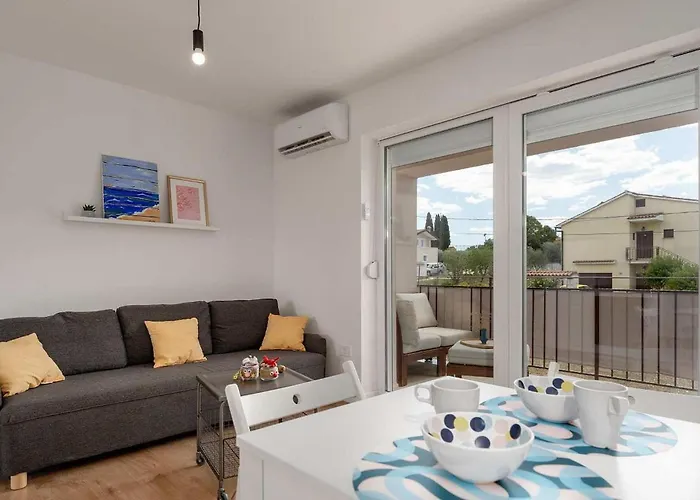 App Oz 아파트 Tar-Vabriga